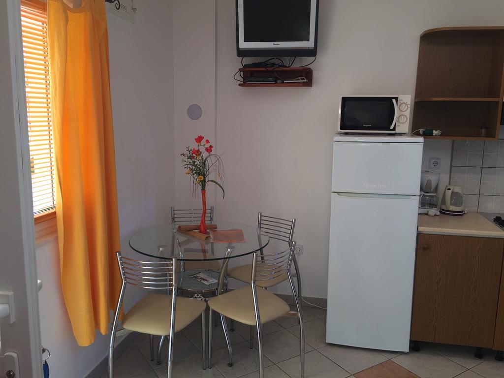 Apartment Kolundzic Novi Vinodolski Camera foto