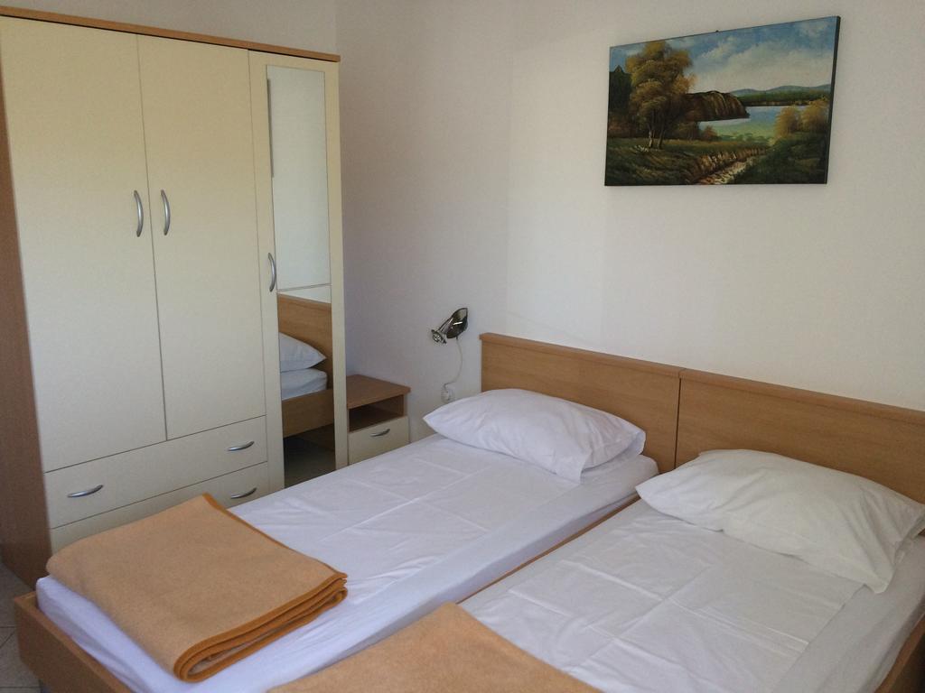 Apartment Kolundzic Novi Vinodolski Camera foto