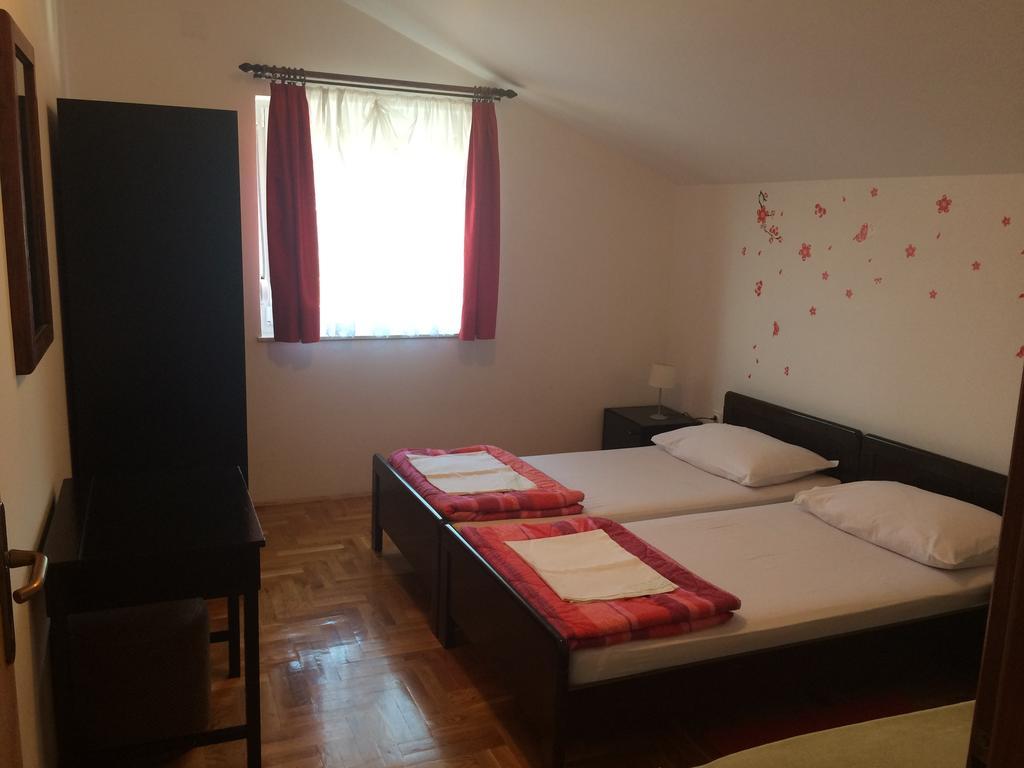 Apartment Kolundzic Novi Vinodolski Camera foto