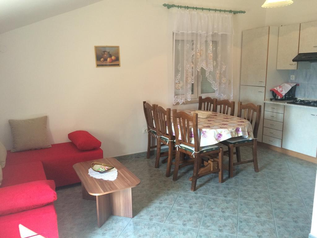Apartment Kolundzic Novi Vinodolski Camera foto