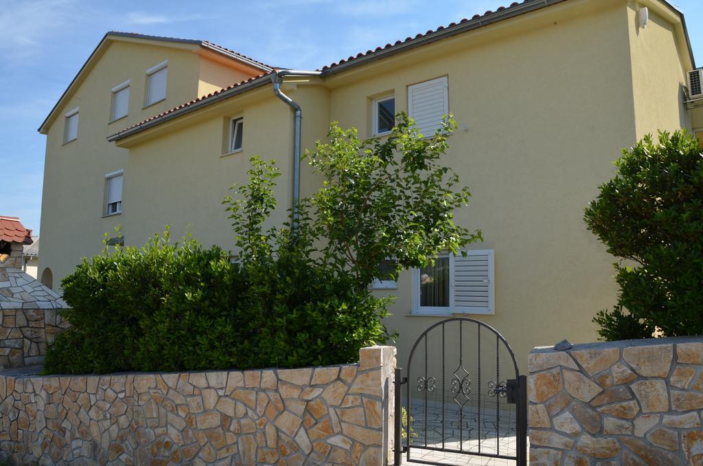 Apartment Kolundzic Novi Vinodolski Esterno foto