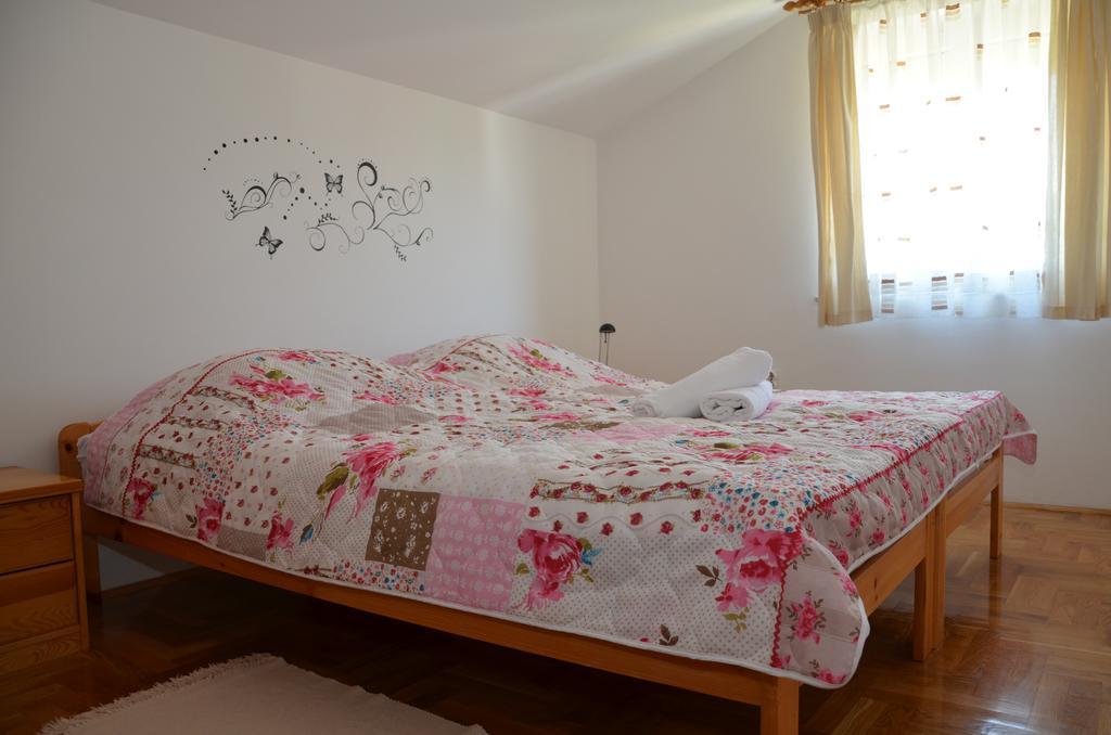 Apartment Kolundzic Novi Vinodolski Esterno foto
