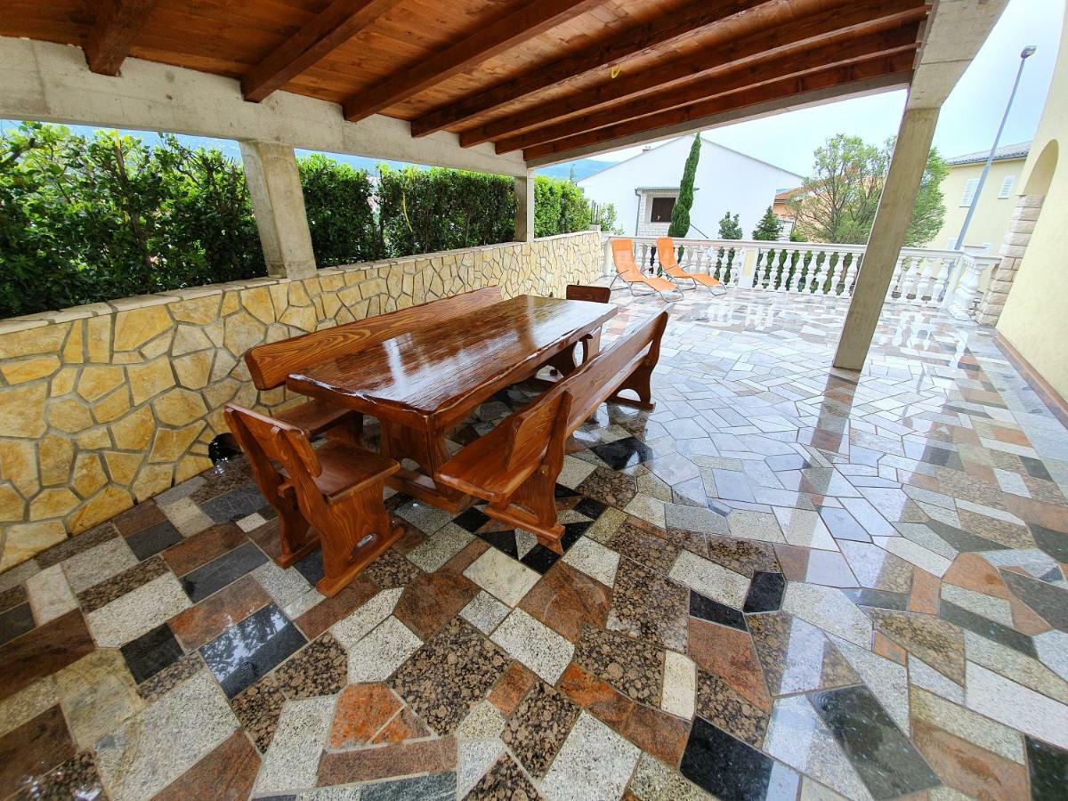 Apartment Kolundzic Novi Vinodolski Esterno foto